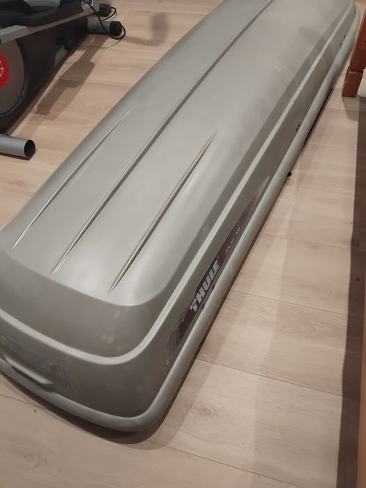 Boks dachowy box Thule polar 700 bagażnik