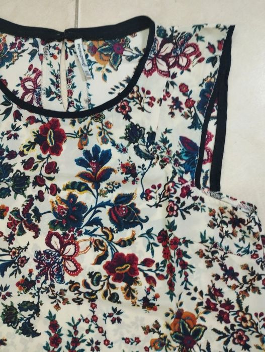 Blusa Florida Nova da Stradivarius