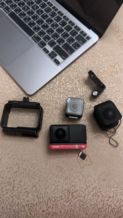 Екшн камера Insta 360 ONE R Twin Edition (4k и модуль 360) + крепление