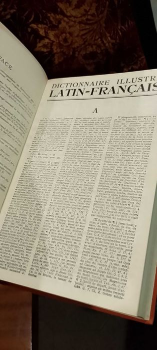 Dictionnaire Illustré Latin - Français 1934 Félix Gaffiot