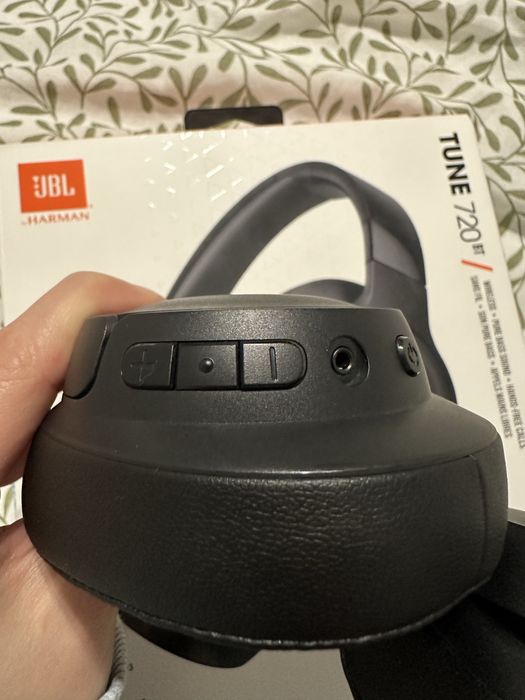 Słuchawki JBL TUNE 720Bt