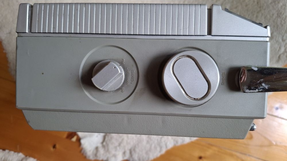 Radiomagnetofon z lat 80tych