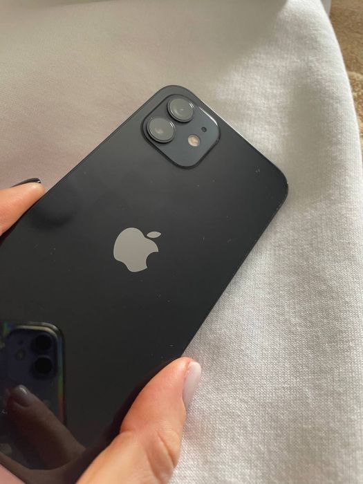 Продам Iphone 12 64 neverlok