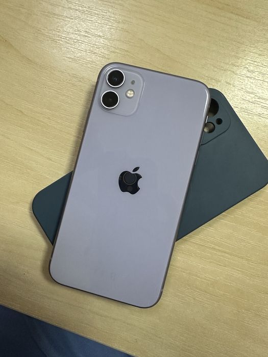 iPhone 11 64 GB Purple