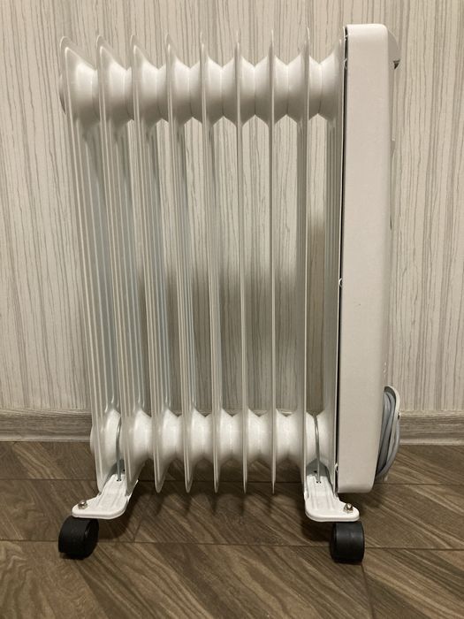 Масляний обігрівач Термія Н0920 | 9 секцій | 2000 Вт | Бездоганий стан