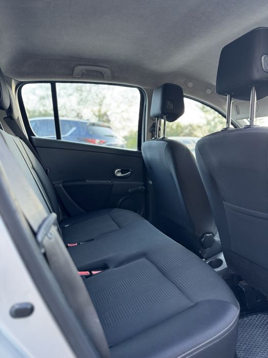 Автомобіль Renault Clio 3