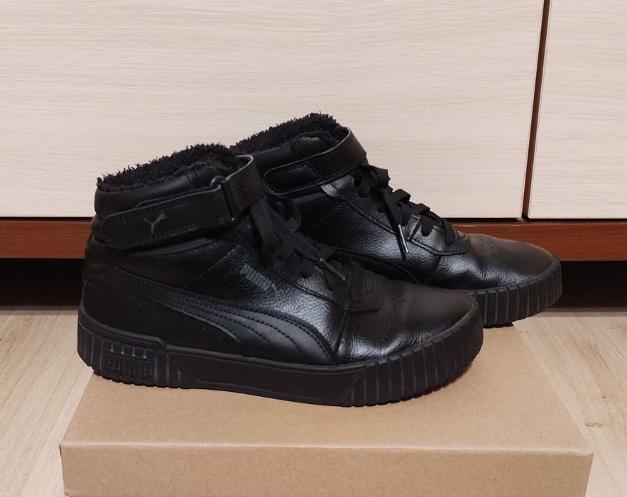 Buty damskie z kostkę, sneakersy / Puma Carina Mid 2.0, skóra