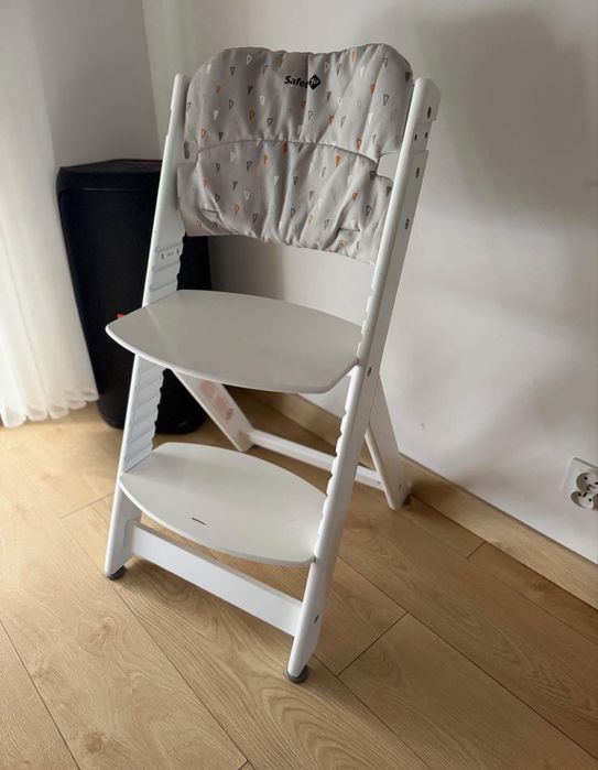 Krzesełko drewniane białe Timba Safety 1st Bebe Confort jak stokke