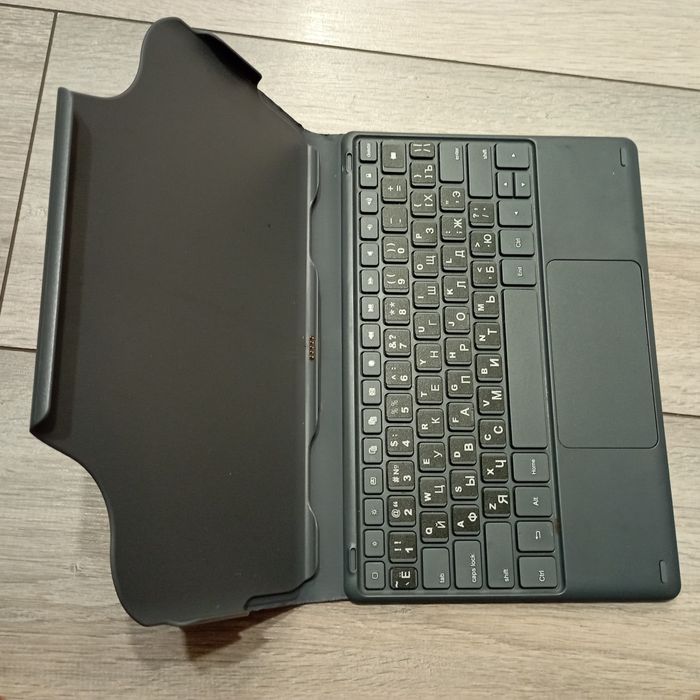 клавіатура - чохол для планшету
