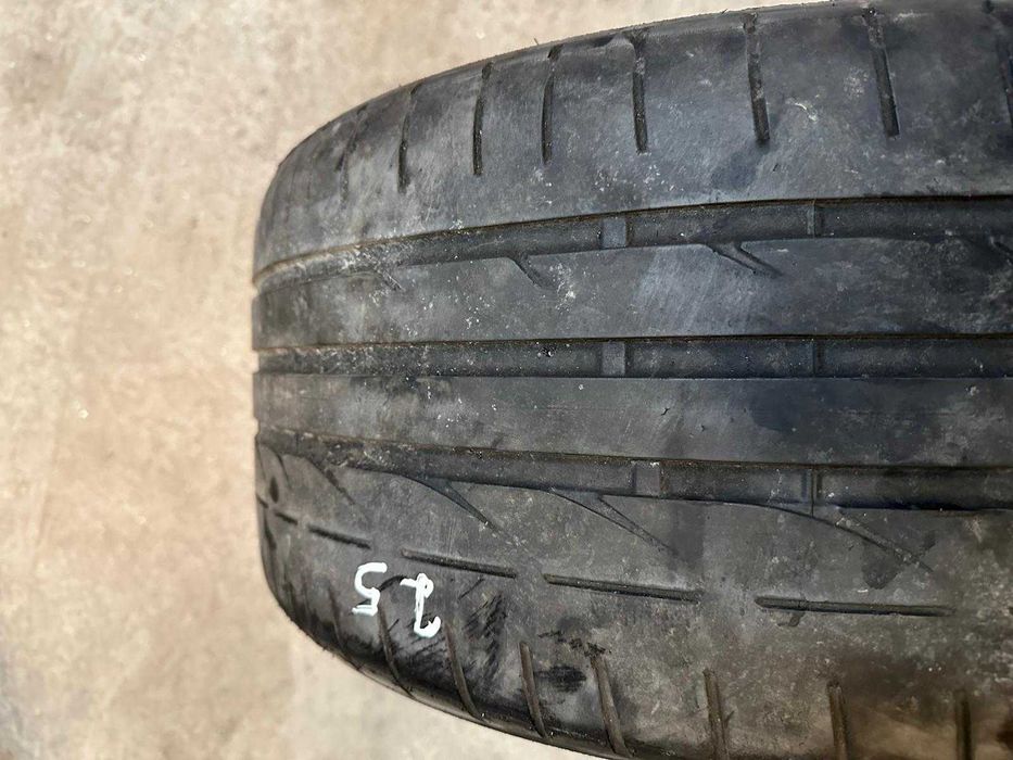 25 - Pneu Bridgestone potenza 255/35 r19