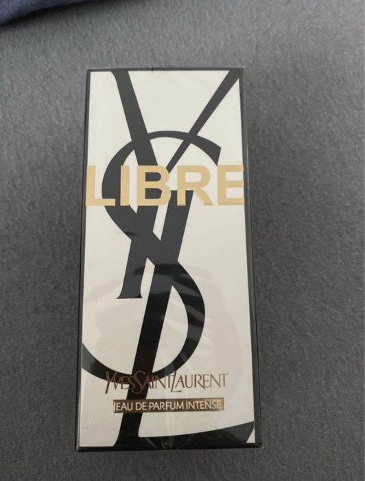 YvesSaintLaurent