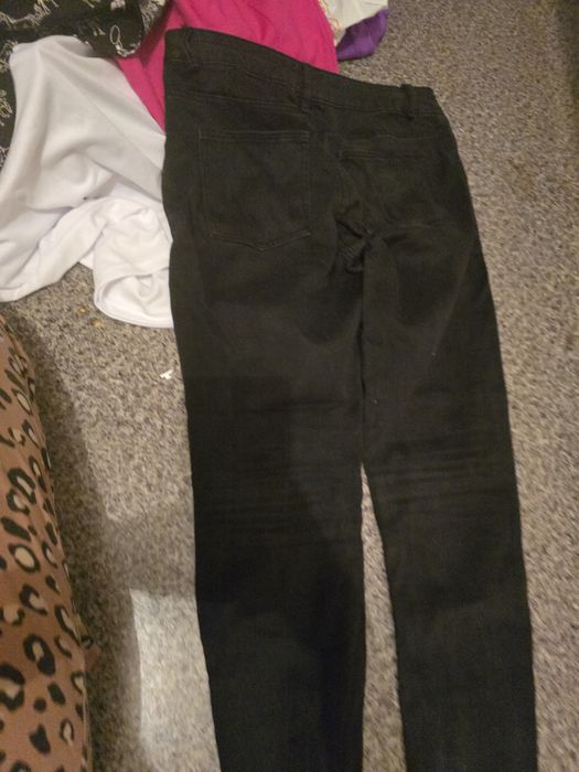 damskoe spodnie M