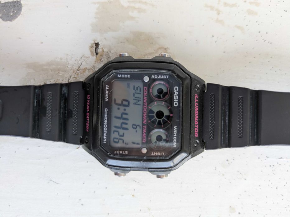 Продам годинник Casio ae 1300