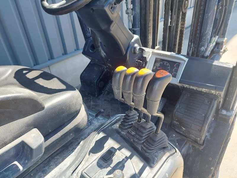 Empilhador DOOSAN D35C-7 ou D33S-7 ano 2019