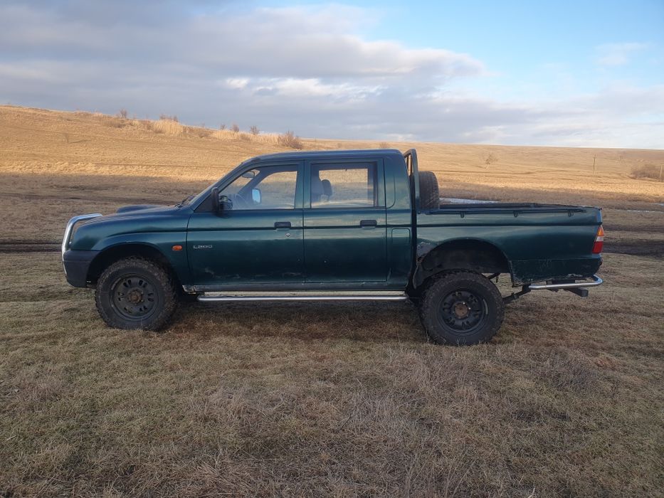 Міцик Л200, лівий руль, на повному бойовому