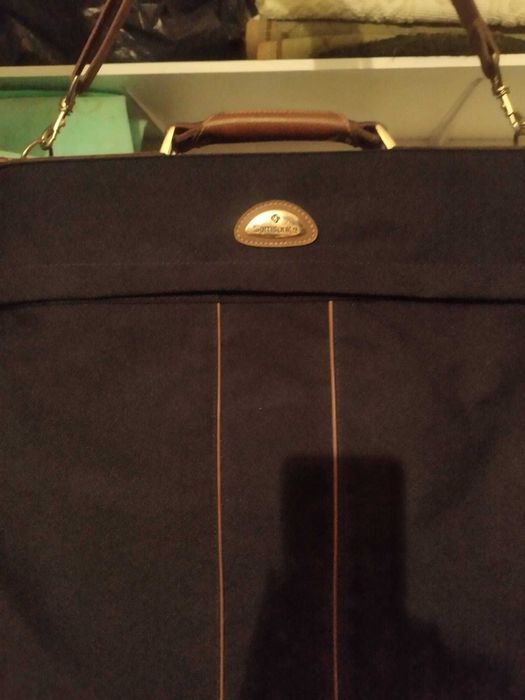 Porta-fatos SAMSONITE em ótimo estado