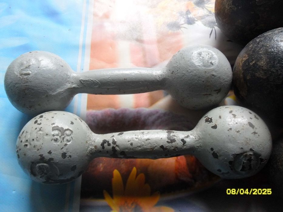 Гантели чугунные союзовские 6кг  3кг и 2кг