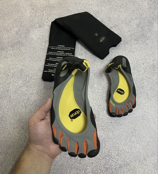 Vibram FiveFingers жіночі кросівки 5 пальців