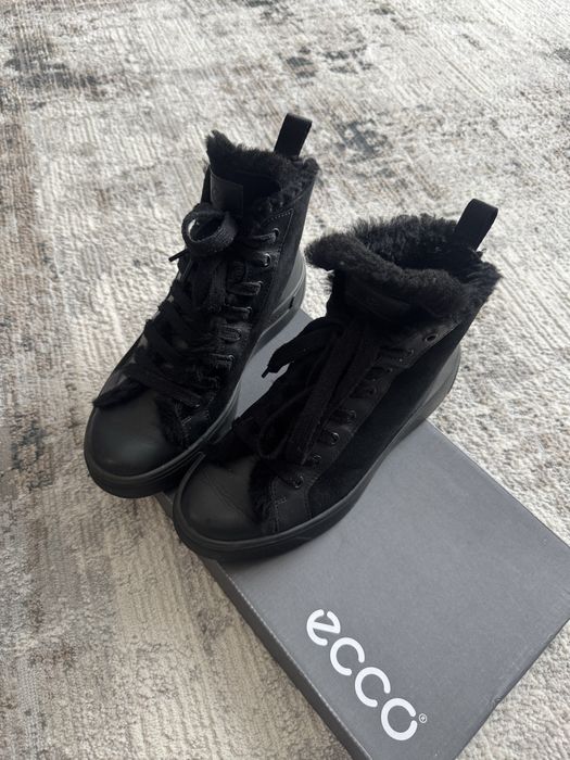 Зимові черевики ecco