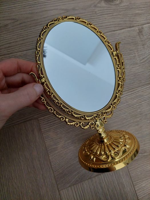 Królewskie lusterko