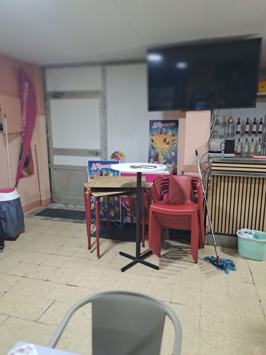 TRESPASSE- Café Snack Bar