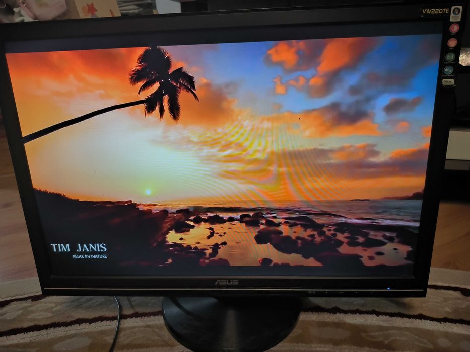 Монитор ASUS 22 дюйма, со звуком