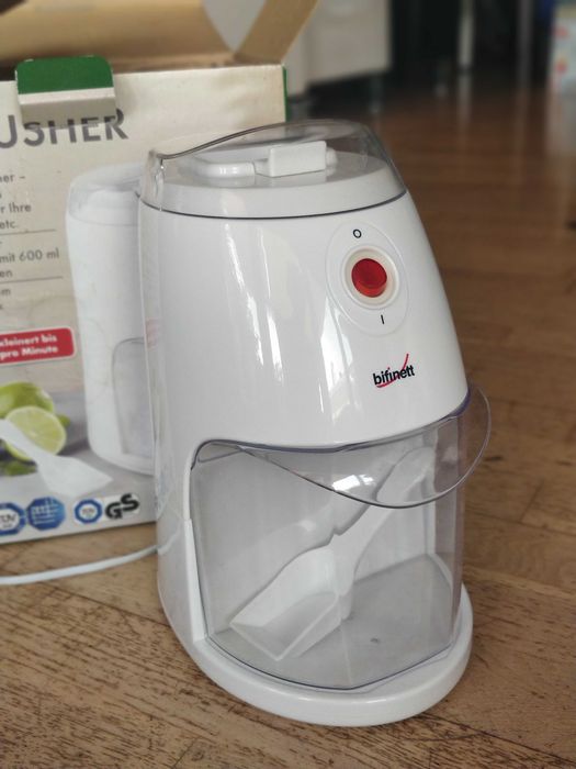 Máquina elétrica de triturar gelo