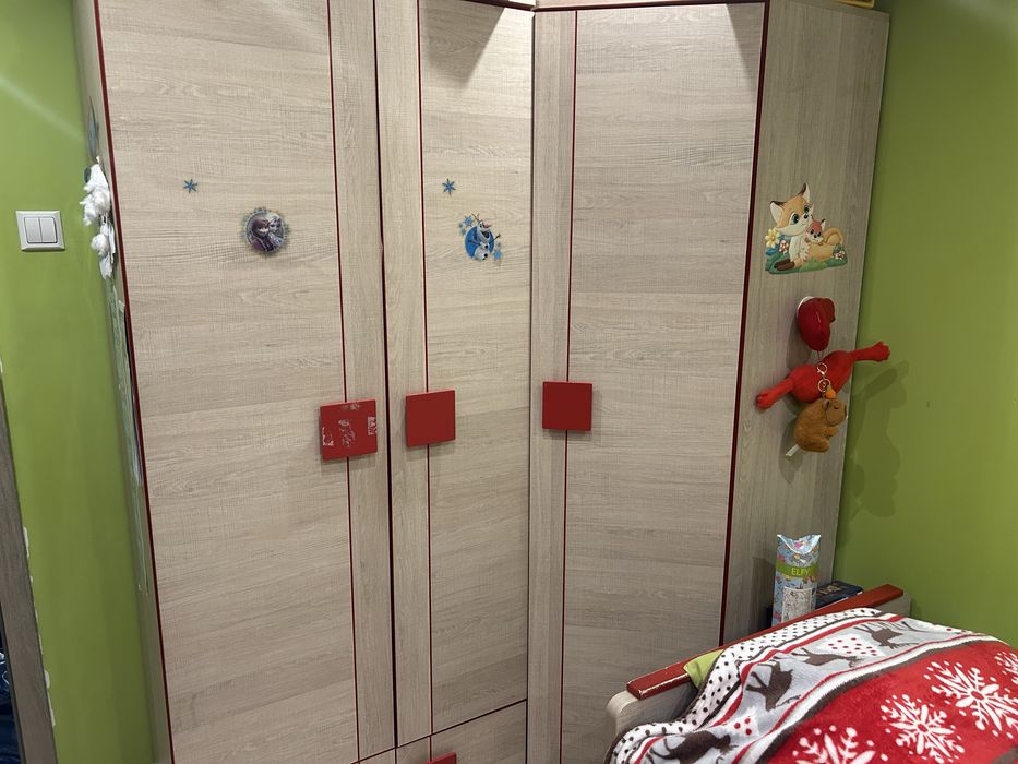 Zestaw mebli młodzieżowych