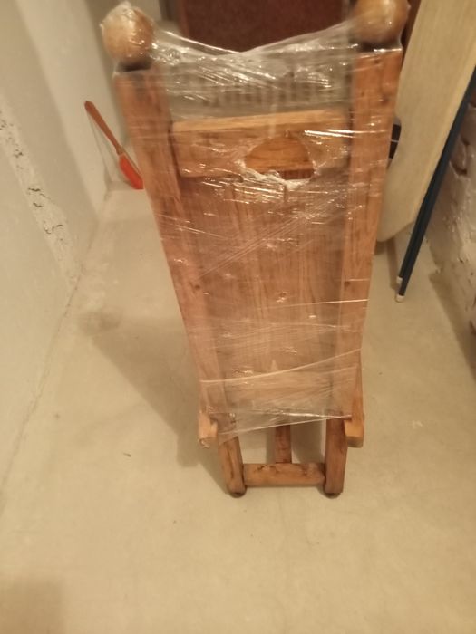 6 dębowych krzeseł lata 50 gratis stół