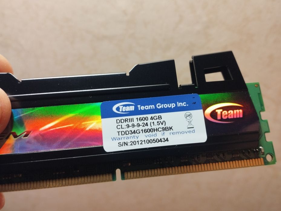 оперативная память DDR3 4gb Team Dark Xtreem с радиатором