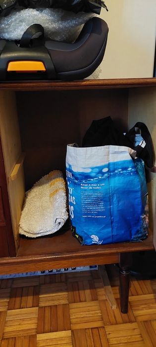 Mesa branca cozinha ou outros