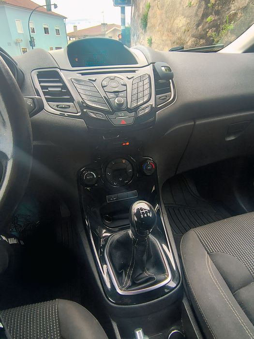 Ford Fiesta Ecoboost 100cv - Titanium