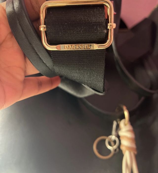 bolsa preta da parfoi