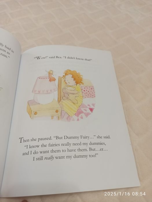 Детская книга на английском языке Bea gives up her Dummy