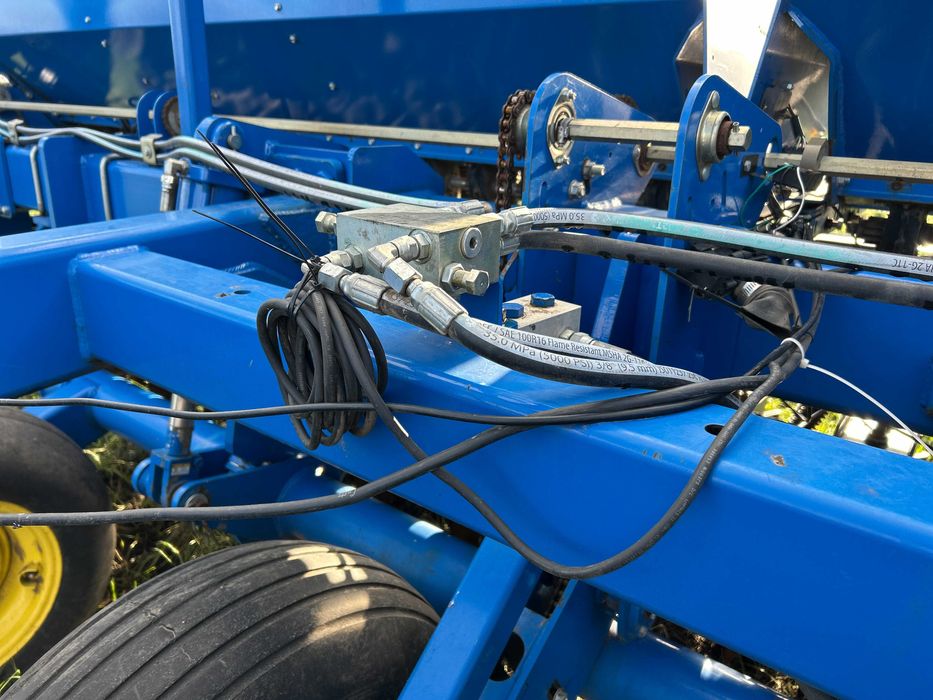 Сівалка прицепна зернова механічна Landoll 5211 6м