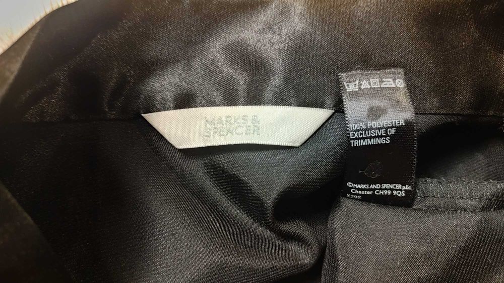 Czarny szlafrok midi Marks & Spencer • klasyczny fason • M