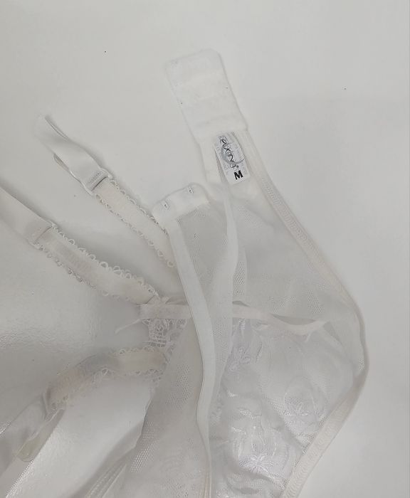 Pas do pończoch Ewana roz. M