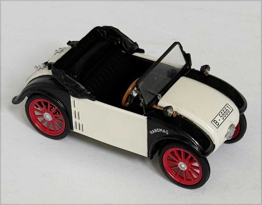 SHUCCO_Ref 02962 Hanomag Kommissbrot. Escala 1/43. Sem caixa, como novo.