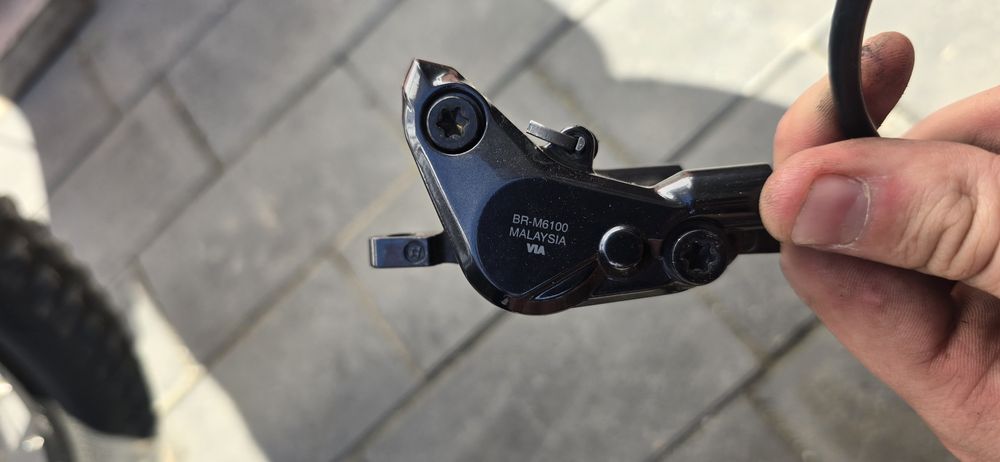 Hamulec shimano mt501 deore mt6100