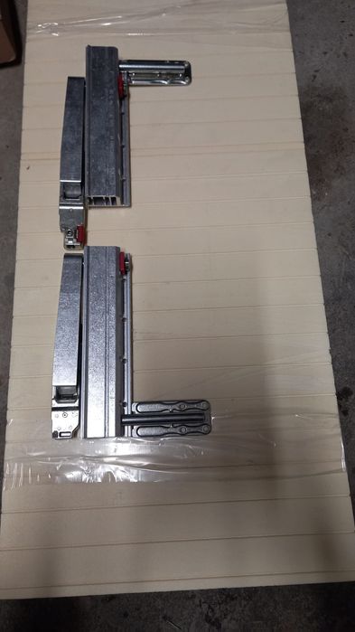 Okucia do okien przesuwnych