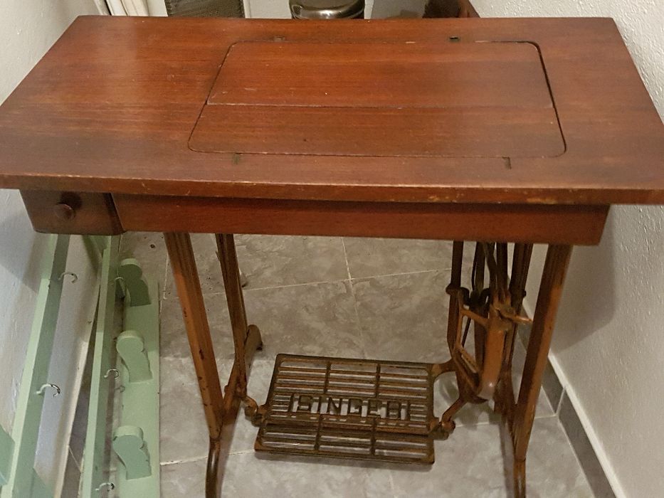 Máquina de costura Singer