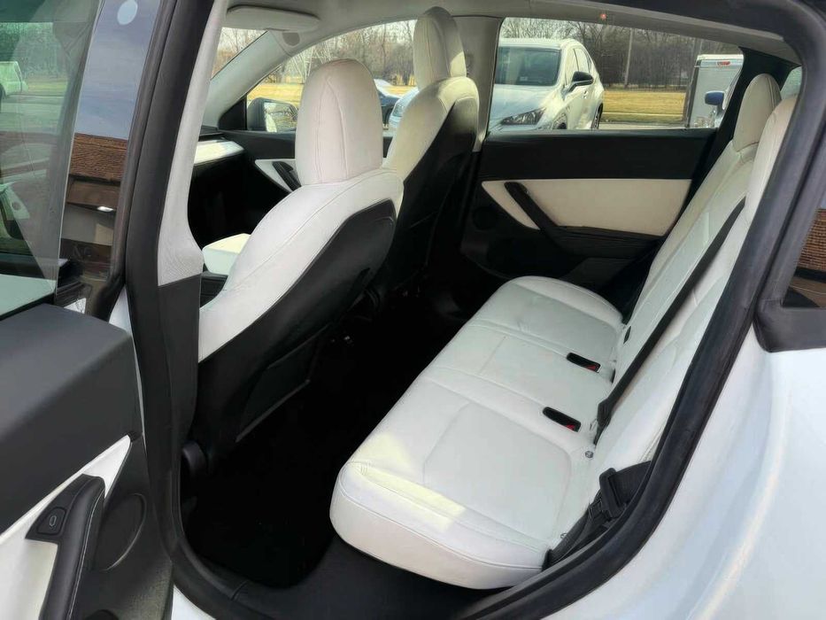 Tesla Model Y Performance      2022