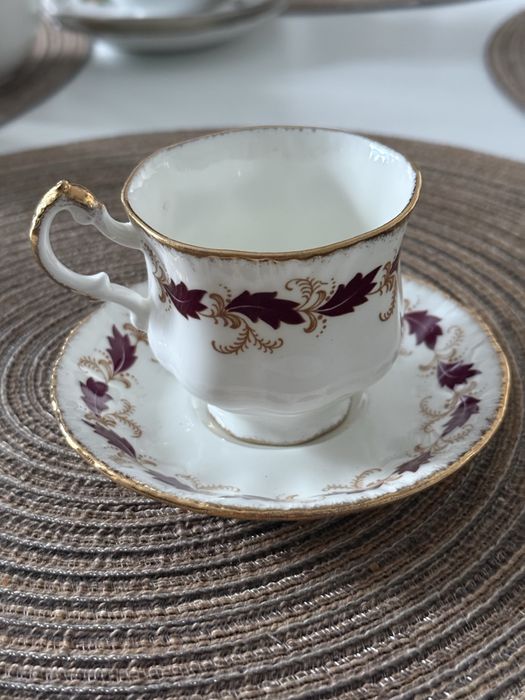 Filizanka ze spodkiem angielskiej porcelany