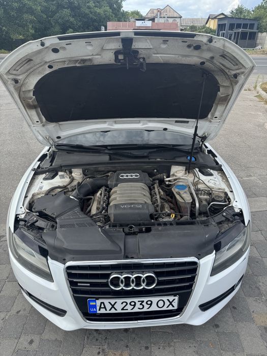 Продам Audi A5 B8 3.2 quattro официал