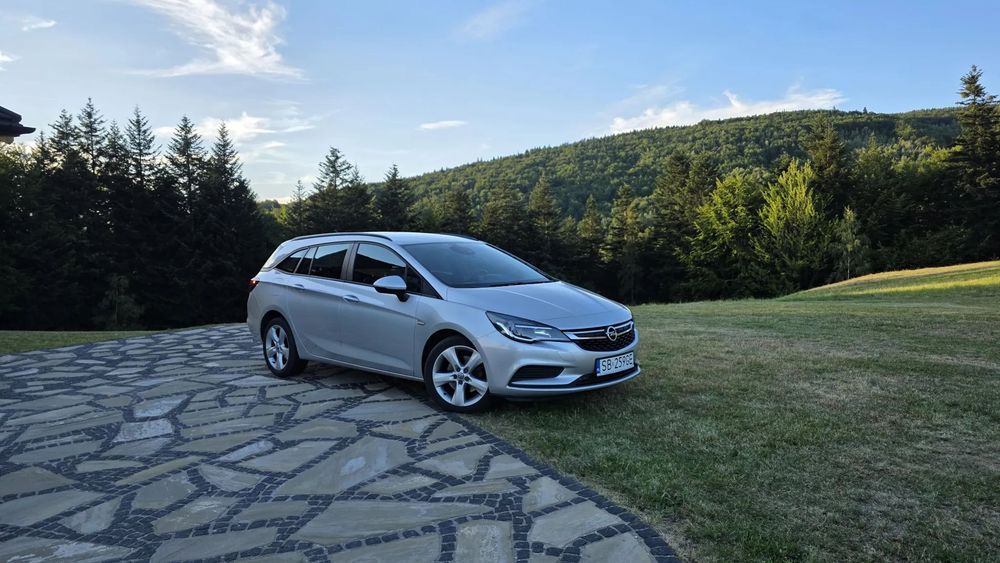 Opel Astra Witam mam do sprzedania samochód osobowy marki opel astra k