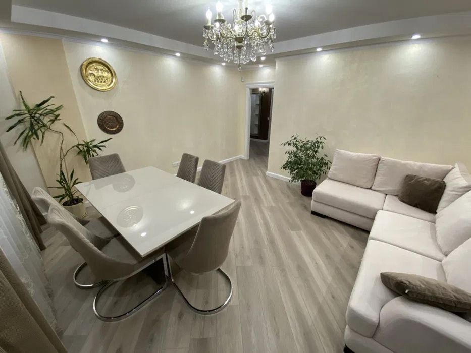 3-комнатная в ЖК Радужный, средний этаж, 3 спальни, єВідновлення