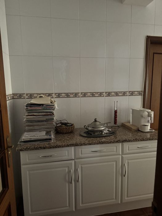 Vendo Cozinha Branca e Tampos de pgranito