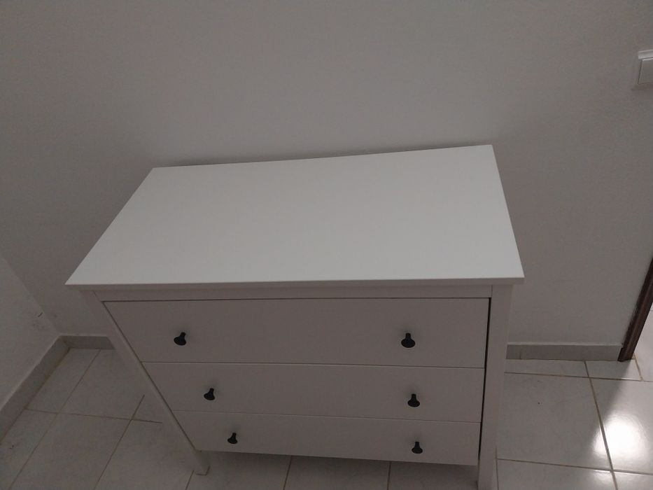 Cómoda Ikea Branca