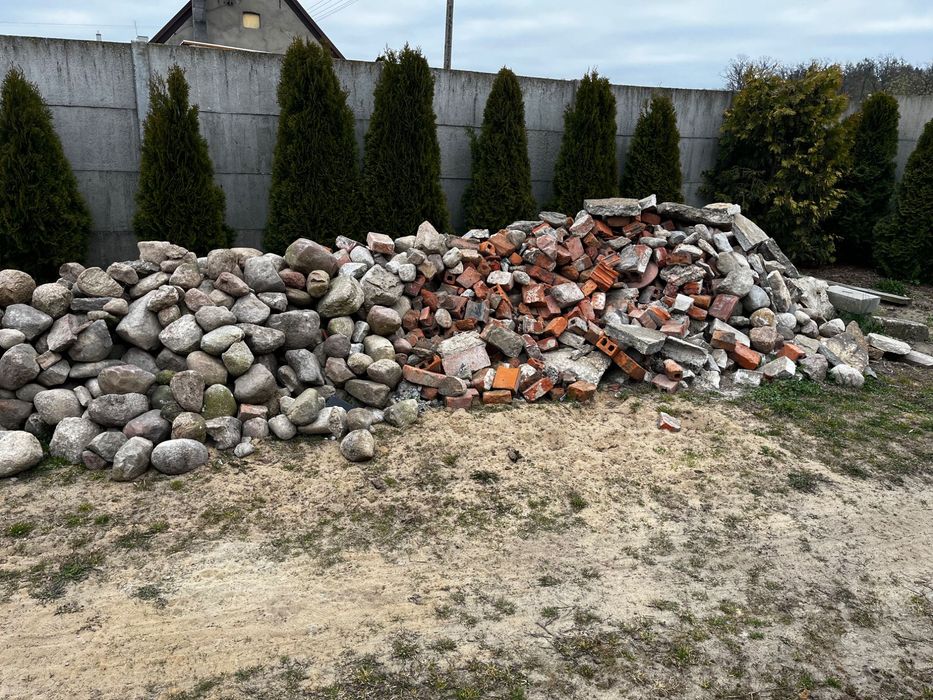 Oddam darmo gruz kamien