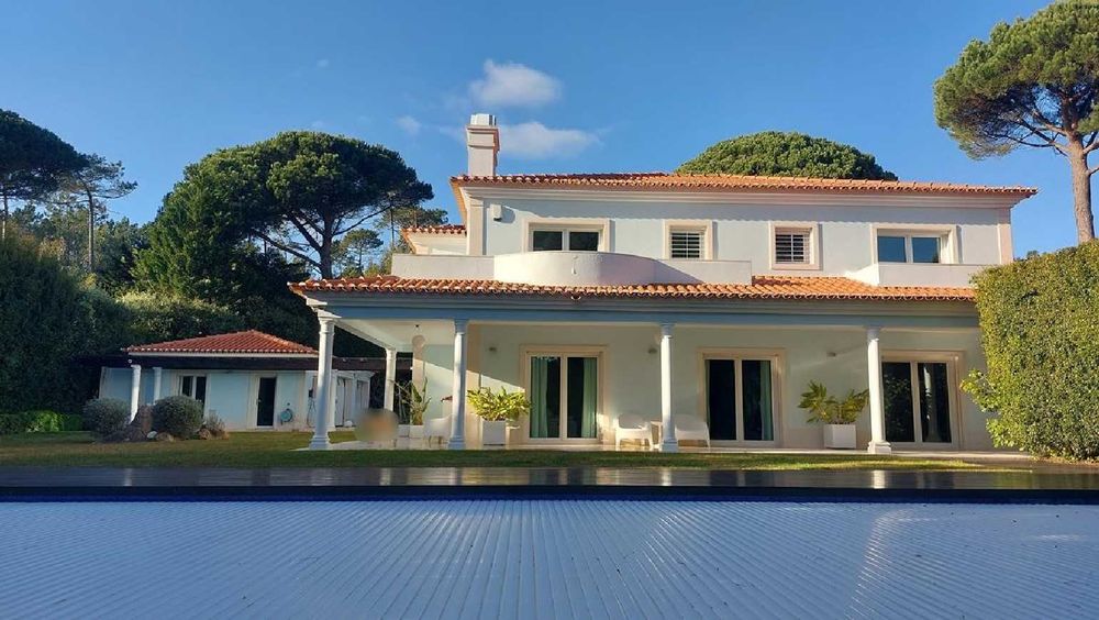Moradia de luxo V6 na Quinta da Penha Longa